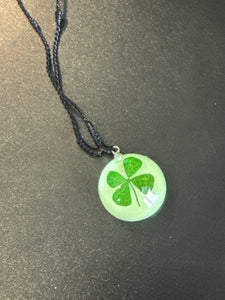 Four Leaf Clover Glow-inthe-Dark Necklace