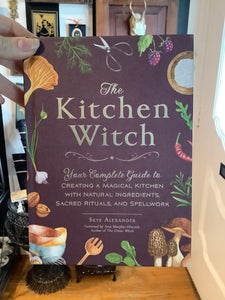 The Kitchen Witch by Skye Alexander