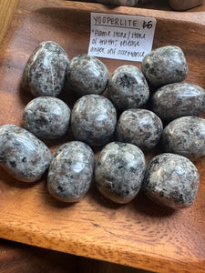 Yooperlite (UV - Reactive) - Tumble Stone