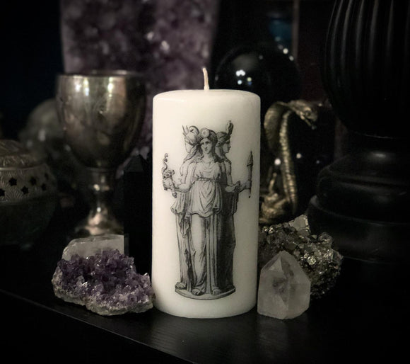 Thorn & Moon Hekate Candle - Dark Moon Goddess - Illustrated Candle - Underworld - Ancient Greek Mythology - Decorative 6