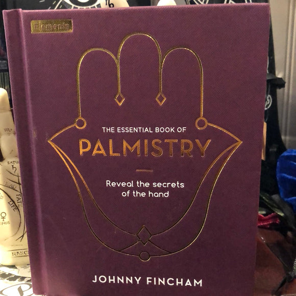 The Essential Book of Palmistry By Johnny Fincham